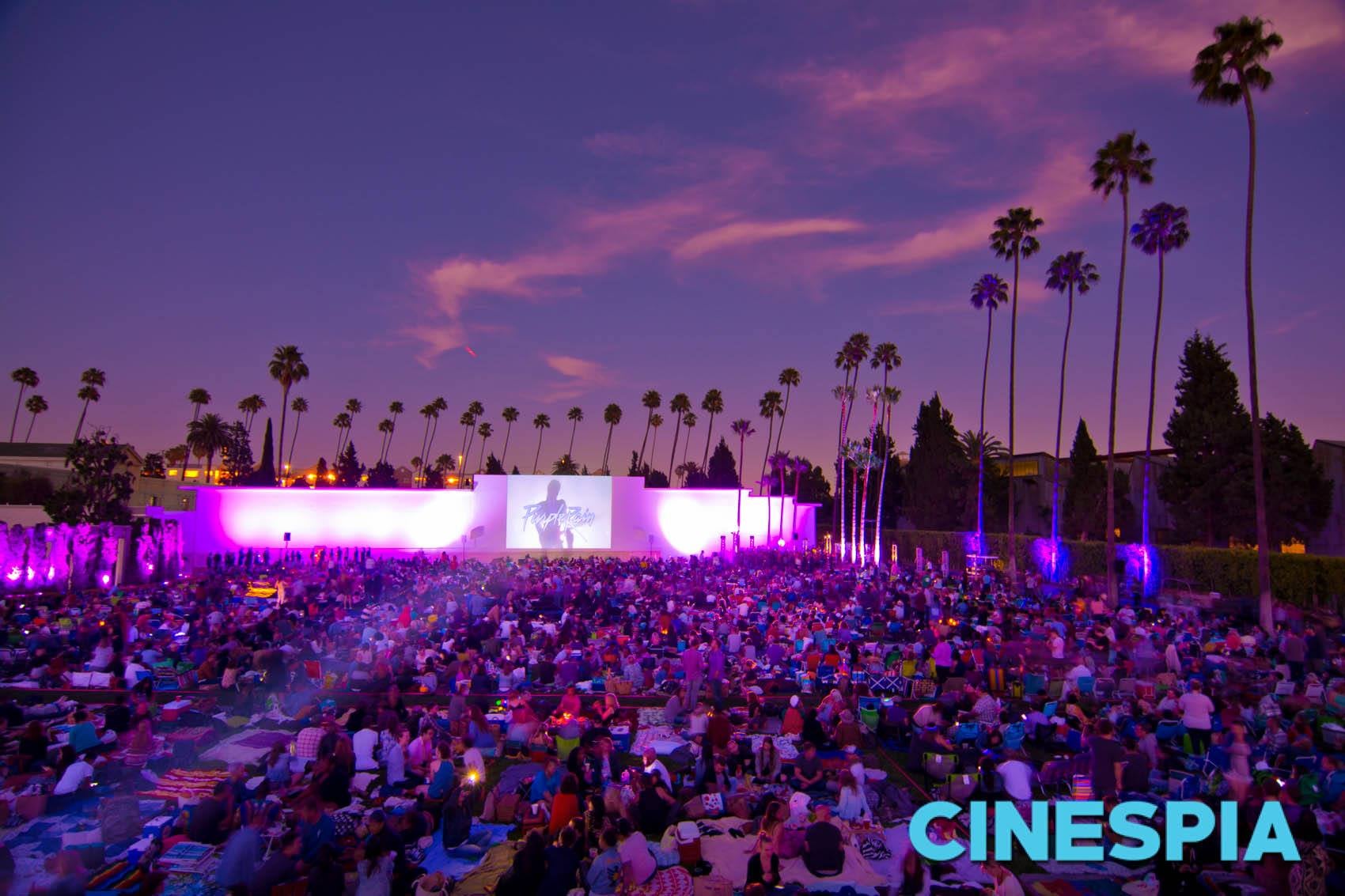 Catch These Outdoor Movies in LA This December!